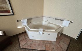 Comfort Inn & Suites Hamburg - Buffalo South